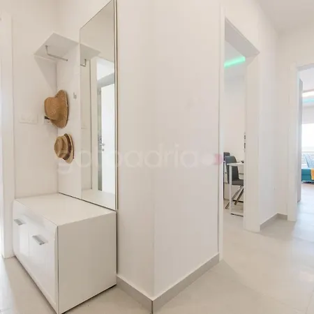 Luxury Sea View Padi Via Mare דירה